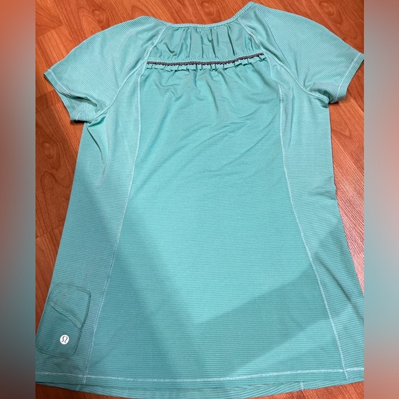 NWOT - Lululemon Run: Wild Short Sleeve Tech (US 8) - Picture 4 of 9